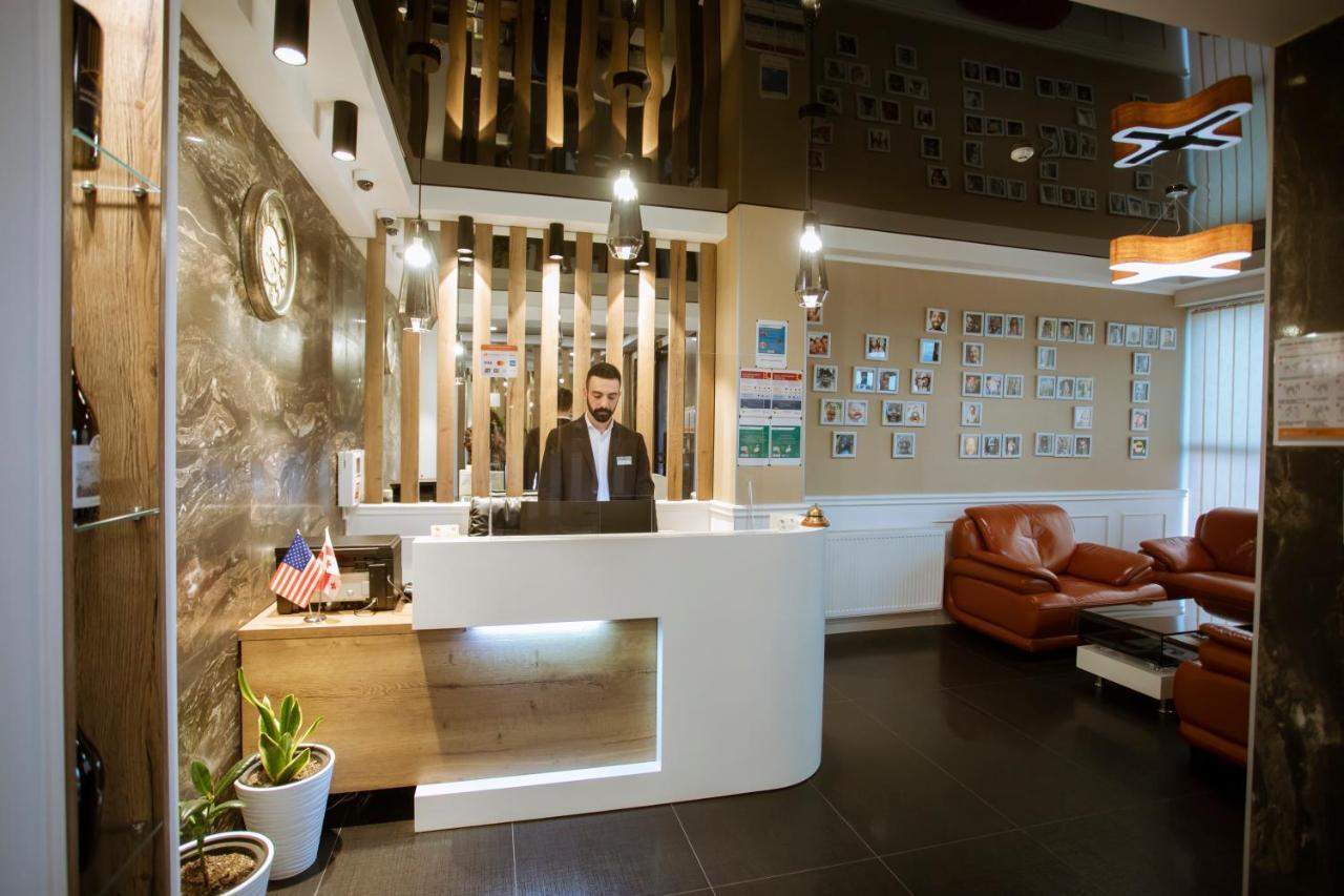 Apart Hotel West Tbilisi Exterior photo