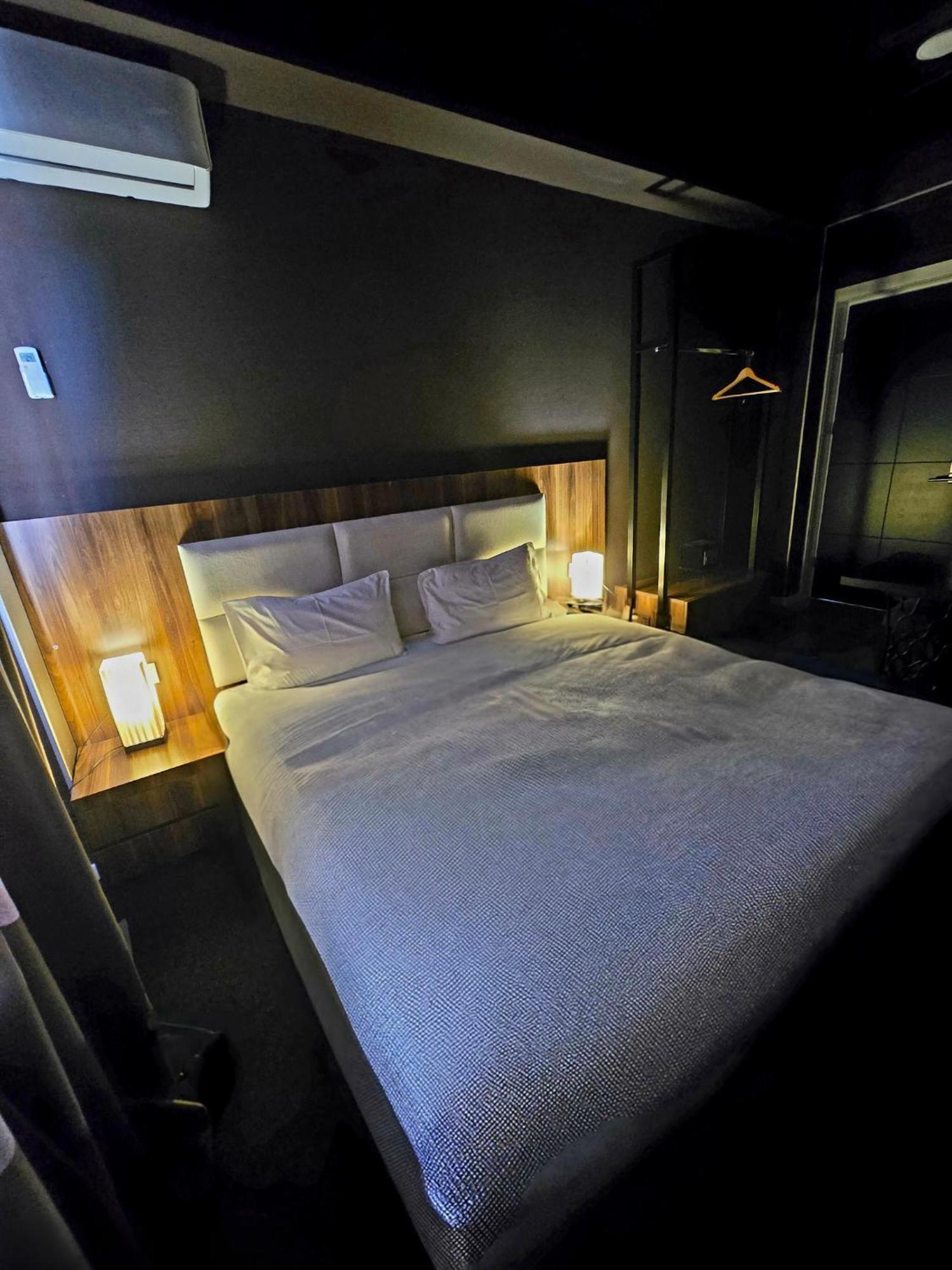 Apart Hotel West Tbilisi Exterior photo